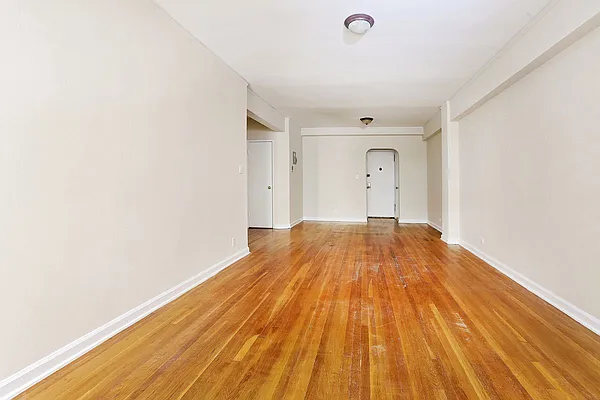 Rented by Waldstar Real Estate LLC | media 45