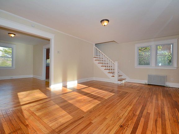4th image of 2321 Park Ave