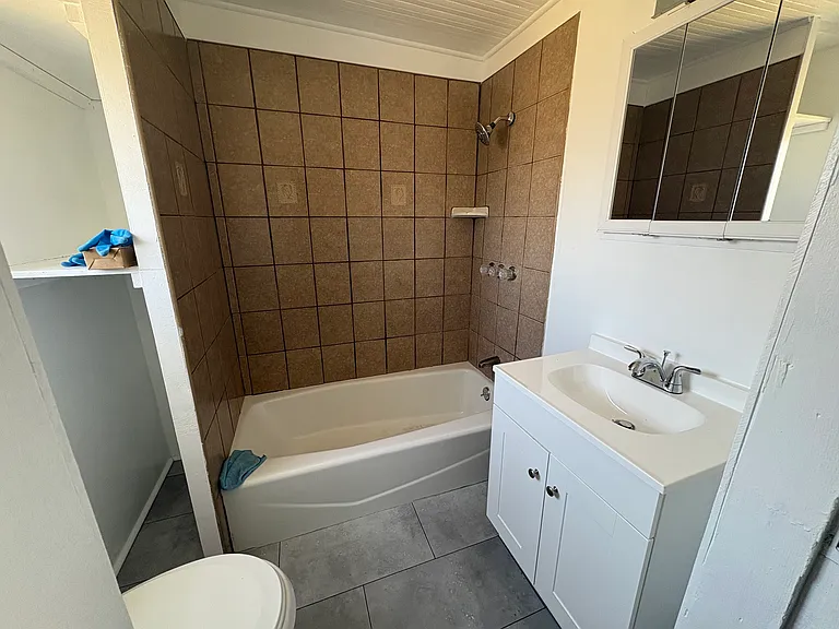 Full Bath