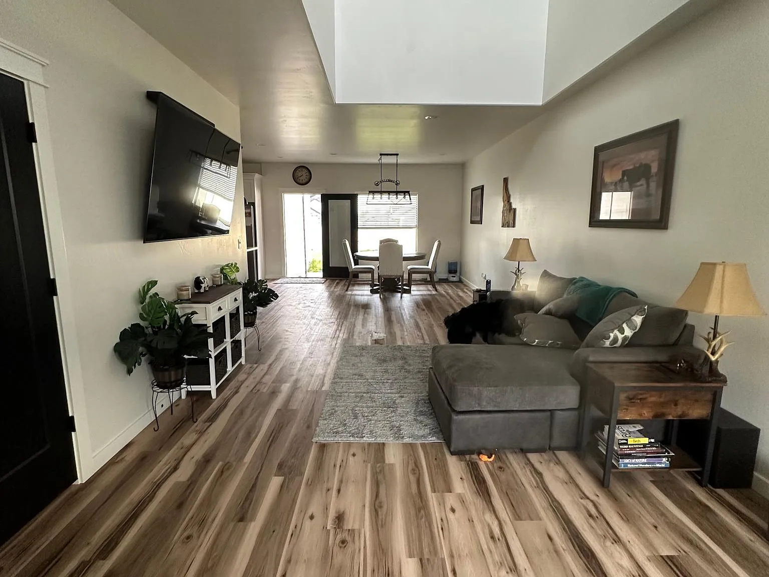 3 bed, 1536 sqft, $2,100 — Photo 2