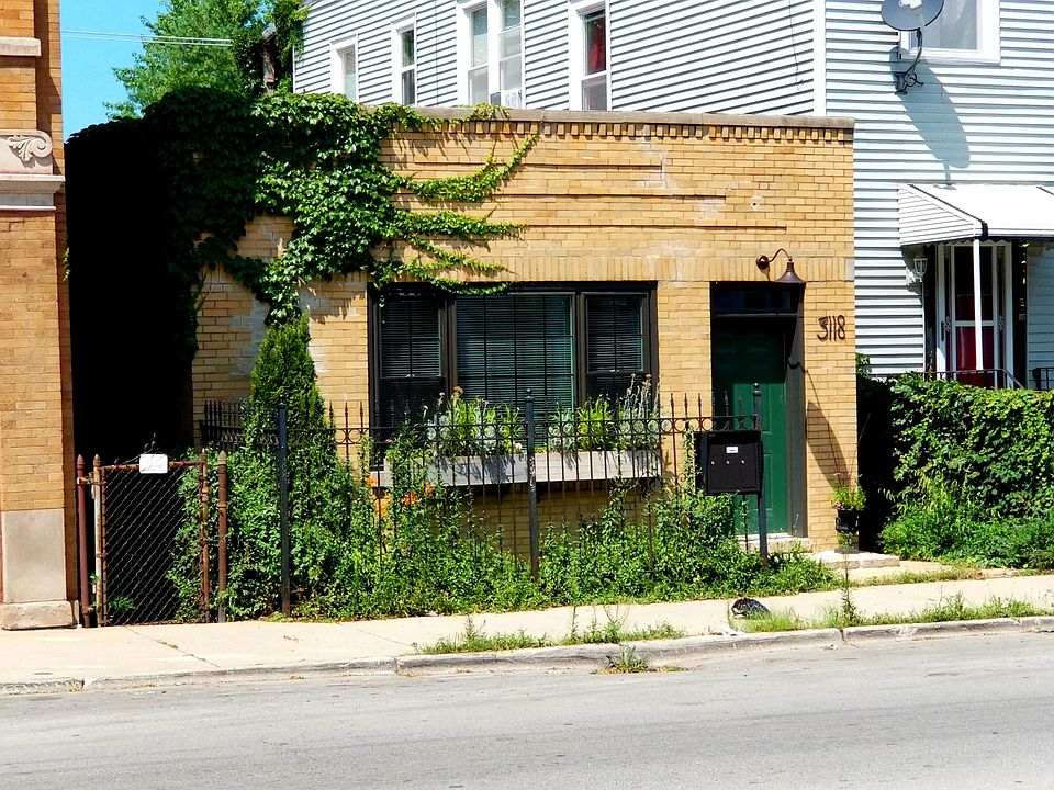 1st image of 3118 W Diversey Ave