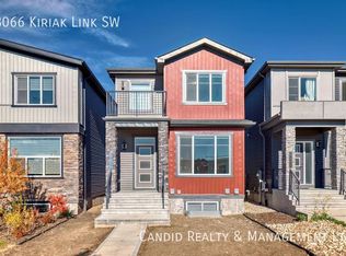 8066 Kiriak Line SW, Edmonton, AB T6W4V2