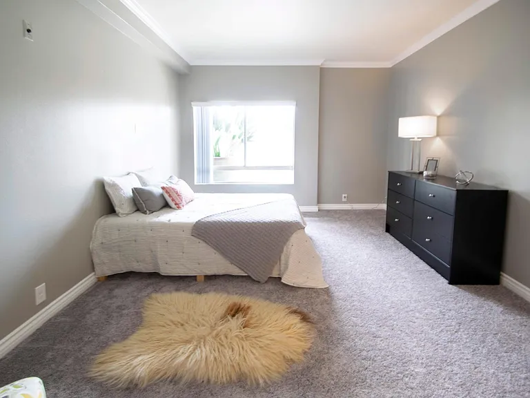 Golden Oaks Apartments — Photo 7