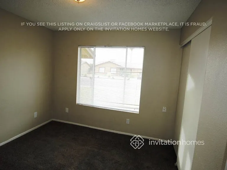 902 W Westchester Ave — Photo 12