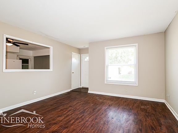 4th image of 1668 Boardwalk Ave