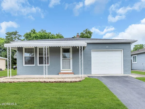 62 Biabou Drive, Toms River, NJ 08757