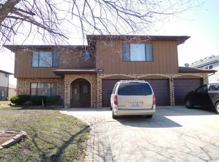 302 Starling Ct APT A, Bloomingdale, IL 60108