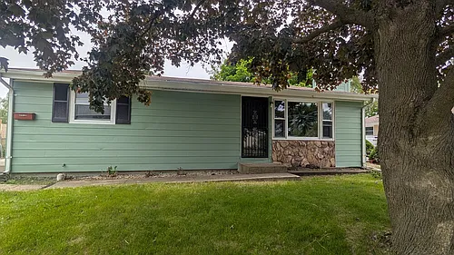 1461 Kings Rd Photo 1