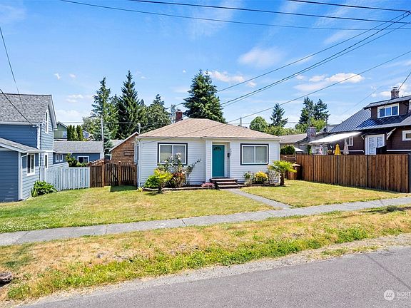 3rd image of 4309 N Ferdinand Street