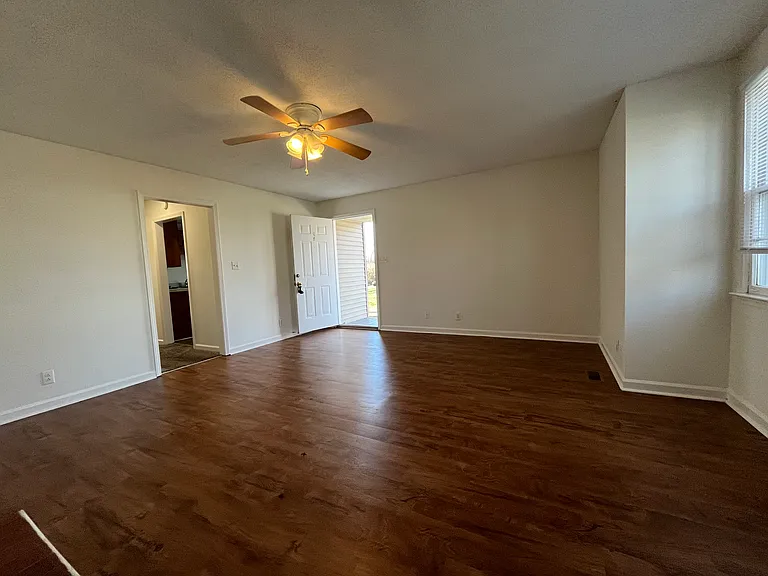 604 Fairfield Dr #A — Photo 5