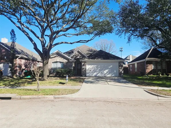 9026 Eaglecove Dr, Houston, TX 77064