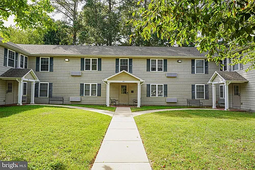 800 Travers St #5 Photo 1