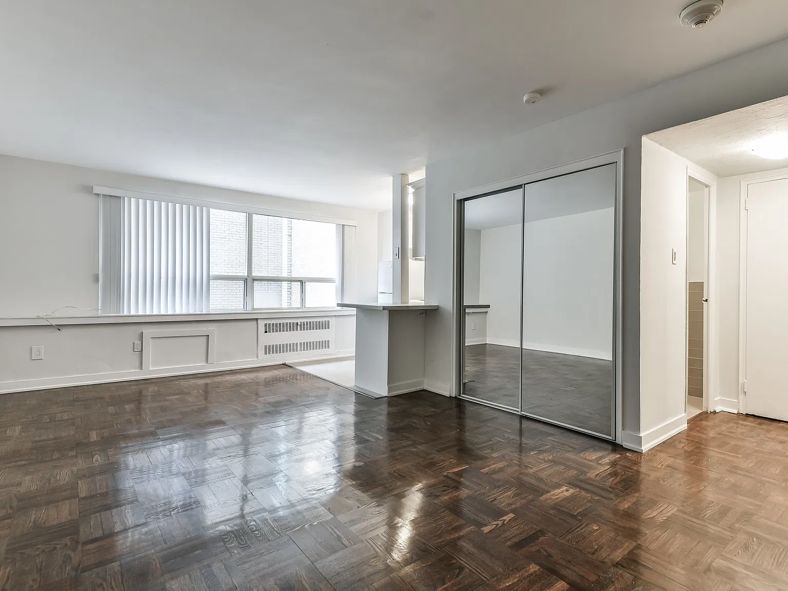 Avenue Park Apartments — Photo 4