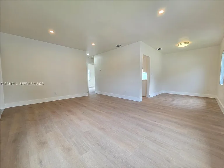 240 NW 51st Ave — Photo 6