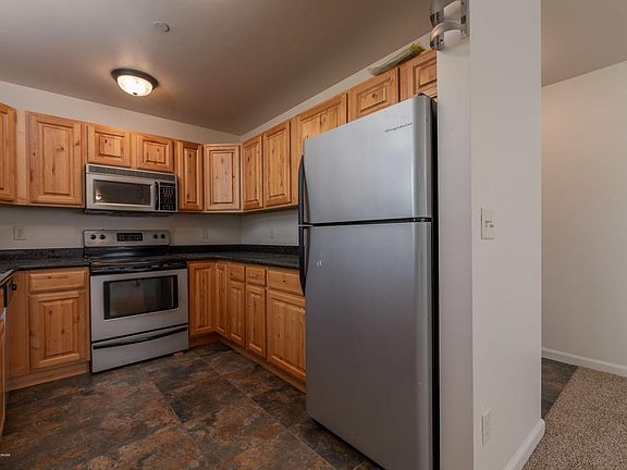 5th image of 7552 Mountain Laurel Dr APT D5
