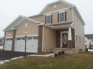 1005 Legacy Ln SW, Pataskala, OH 43062