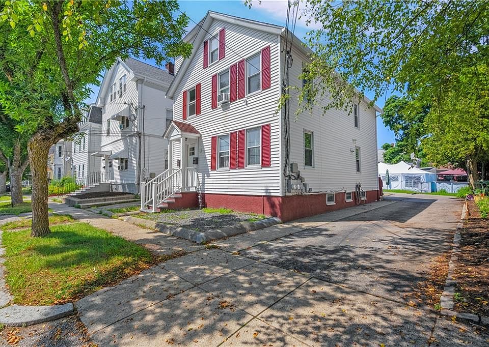 1st image of 62 Mary Ave