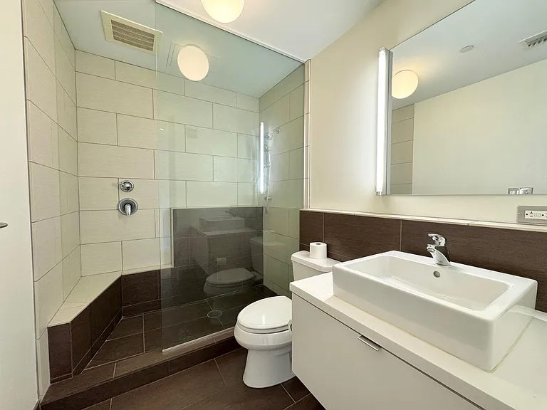 912 Baltimore Ave #901 — Photo 13