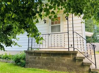 132 E Mohawk St, Oswego, NY 13126