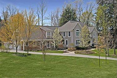 1st image of 2901 Hunters Woods Ln