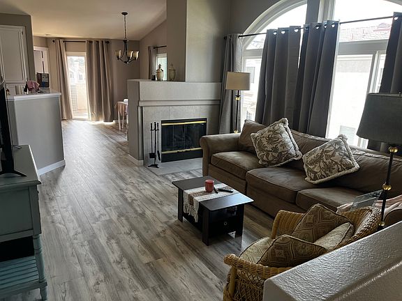 2nd image of 405 Sanibelle Cir Unit 31