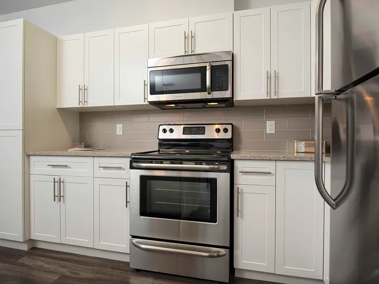 2350 McGillivray Blvd — Photo 5