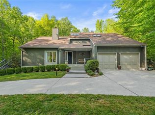 204 Arlington Dr, Jamestown, NC 27282