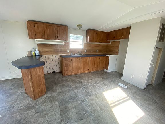 4th image of 509 Charles Ave
