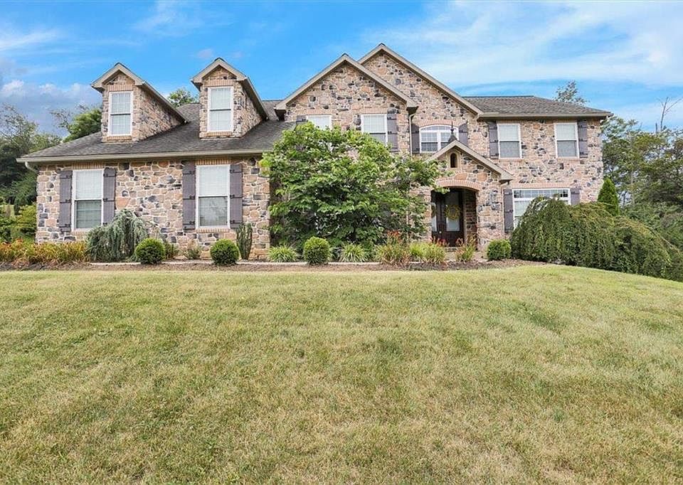 40 Augusta Ln, Fleetwood, PA 19522 Zillow