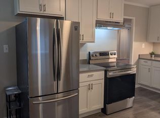 461 Lynn Dr, Berea, OH 44017