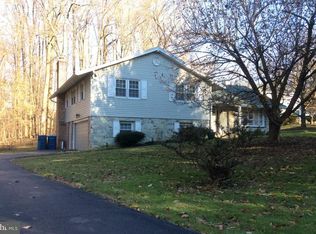 833 Hunt Club Ln, Chester Springs, PA 19425