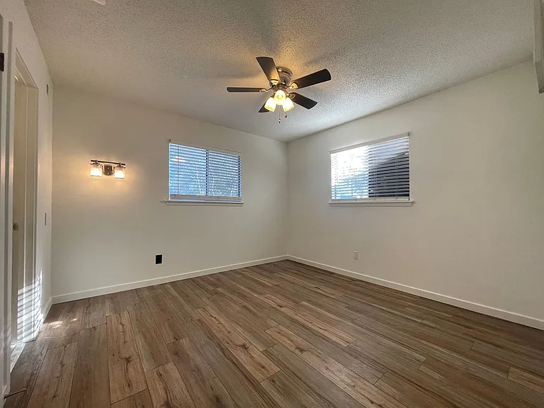 312 Magnolia Dr — Photo 12