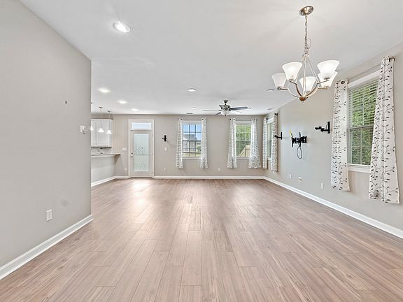 2nd image of 4229 Kenton Ln