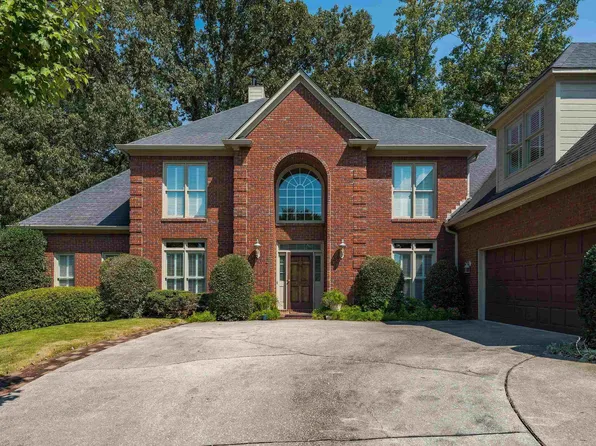 1836 Polo Ct, Hoover, AL 35226