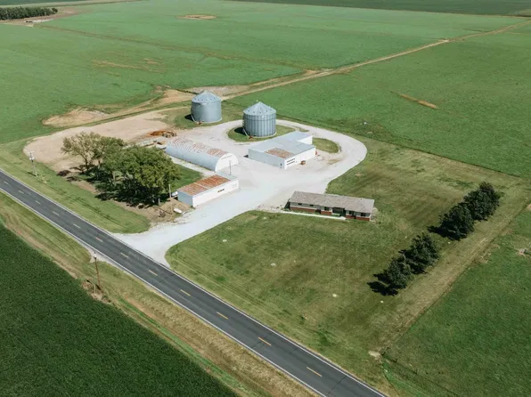1240 238th Rd, Seward, NE 68434