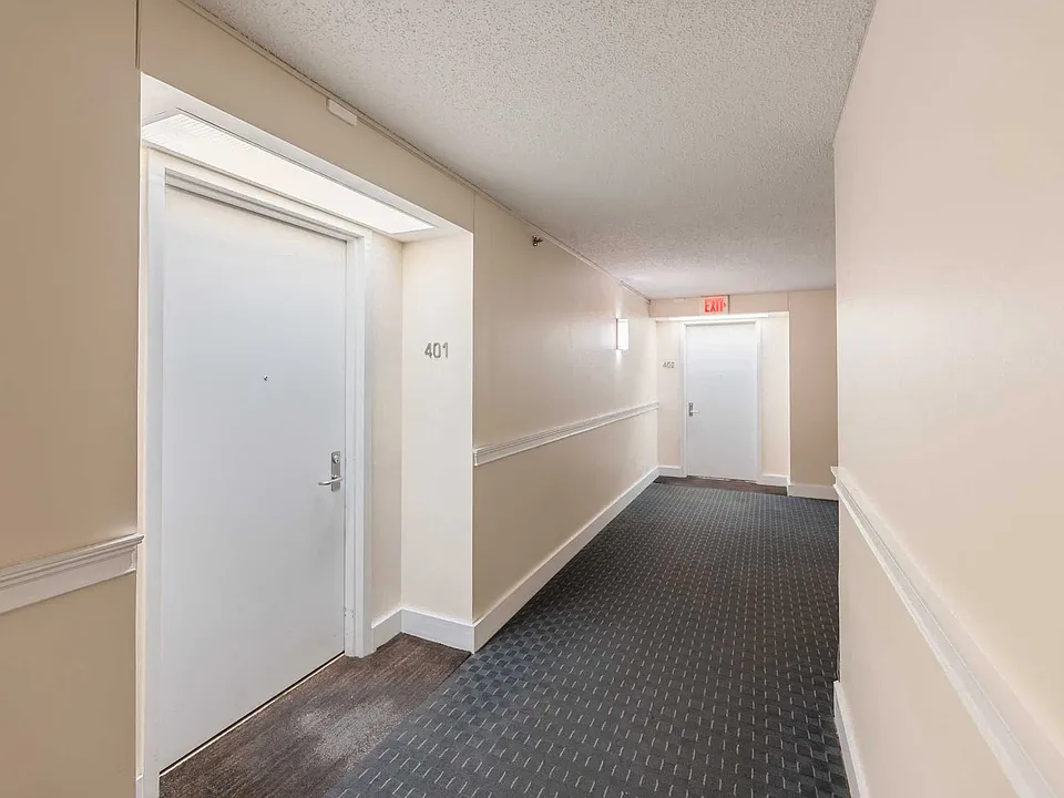 Beacon St