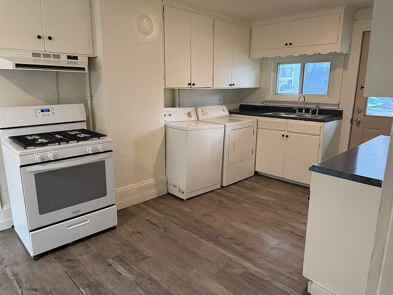 312 Utica St #1 — Photo 3