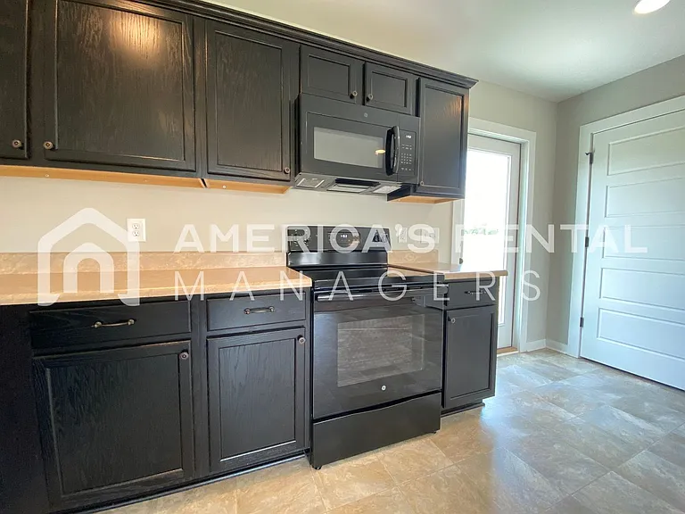 124 Sunlight Cir — Photo 5