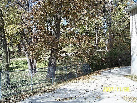 Collinsville Road 407- View of Park