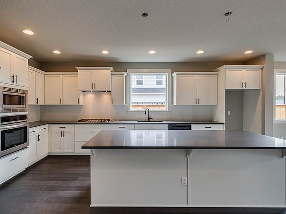 The Longbridge - Kitchen