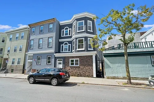 219 Marion St #3 Photo 1