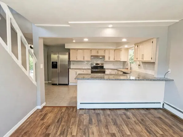 1753 McDonough Ave, Scranton, PA 18508