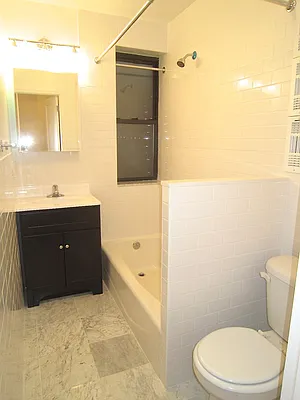 Rented by City Connections Realty | media 9