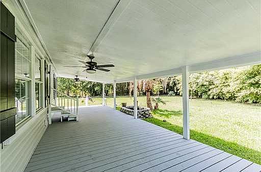 3rd image of 6140 Larkwood Ln