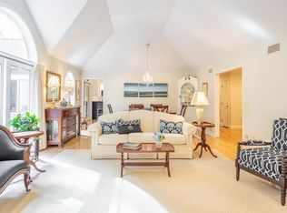 40 Bentwood Dr UNIT 40, Sturbridge, MA 01566