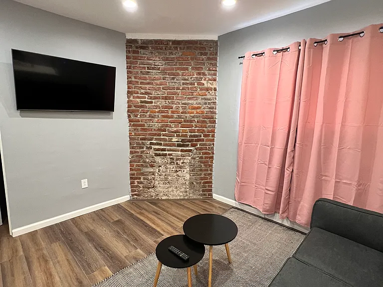 3932 Vinceton St #3 — Photo 2