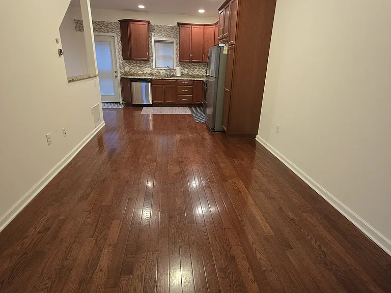 1319 S 16th St — Photo 31