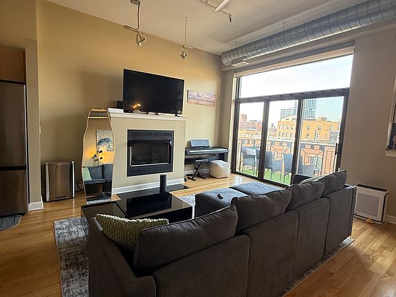 5th image of 1301 W Madison St APT 503