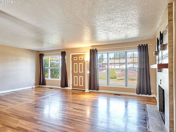 2nd image of 5690 SE Waymire St
