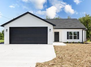 200 Cardinal Rd, Mayfield, KY 42066